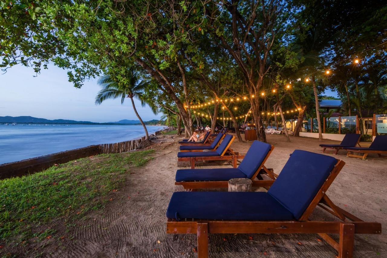 The Coast Beachfront Hotel Тамариндо Экстерьер фото