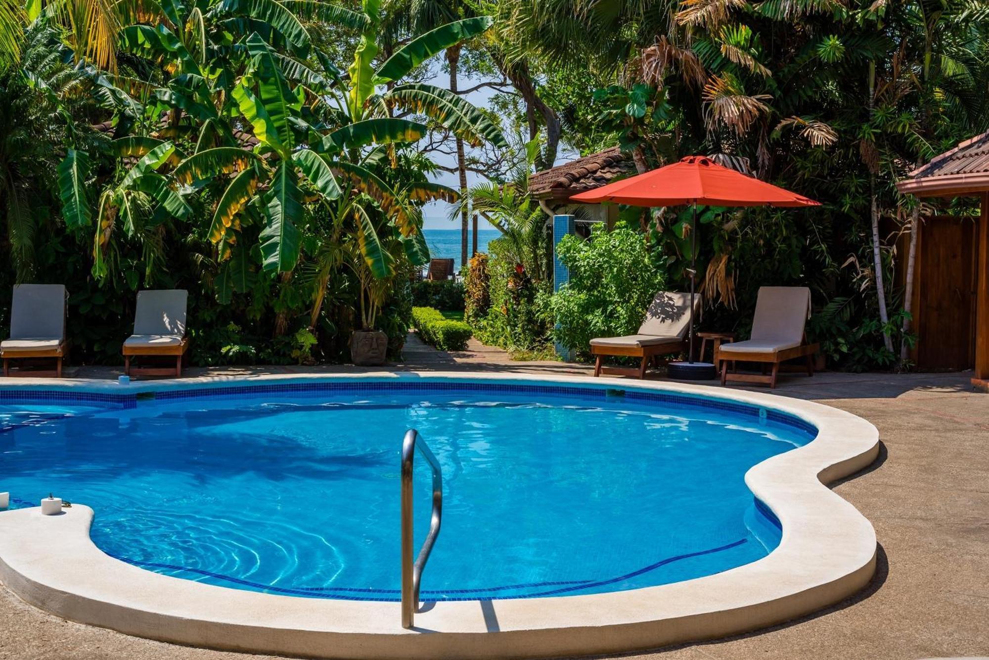 The Coast Beachfront Hotel Тамариндо Экстерьер фото
