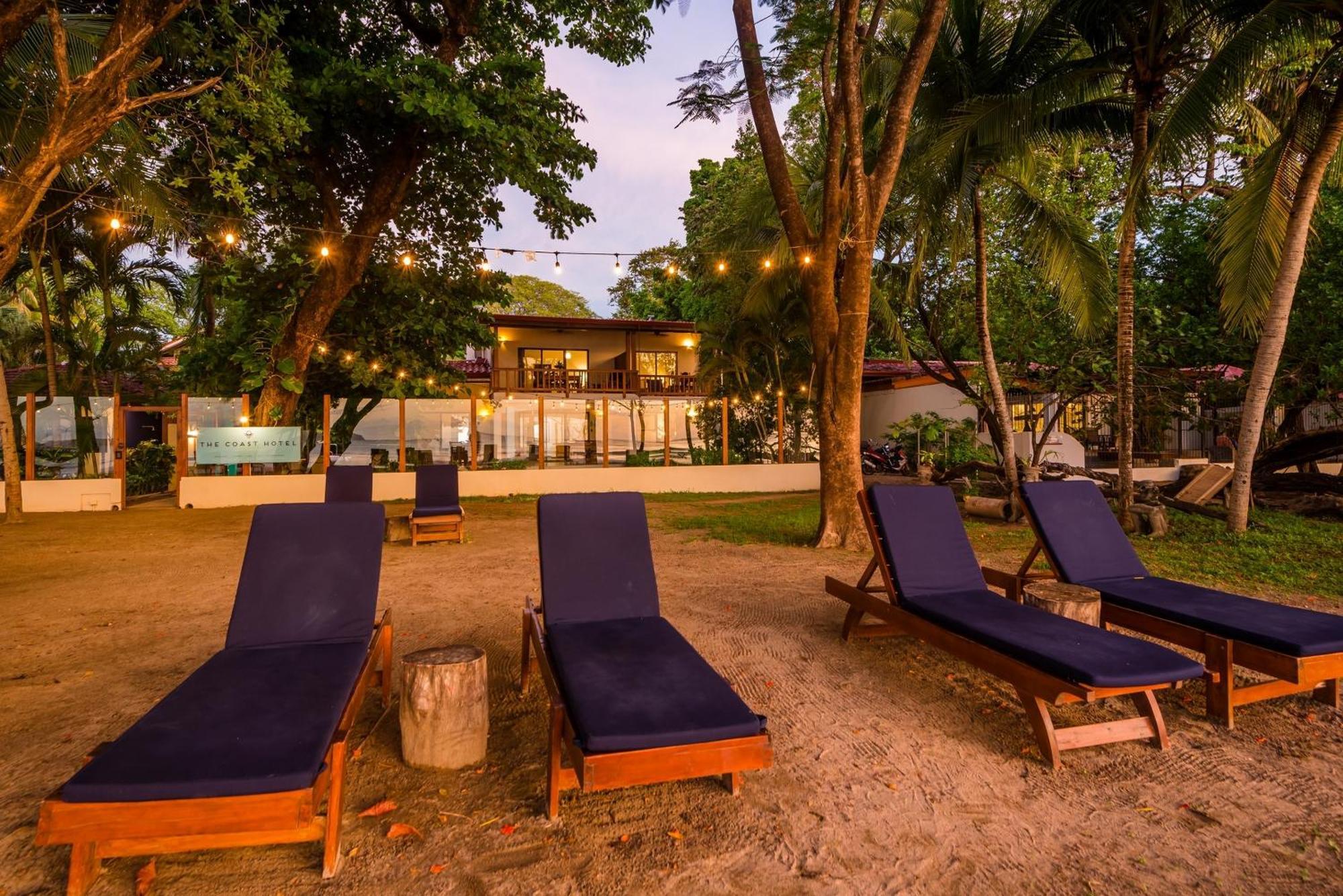 The Coast Beachfront Hotel Тамариндо Экстерьер фото
