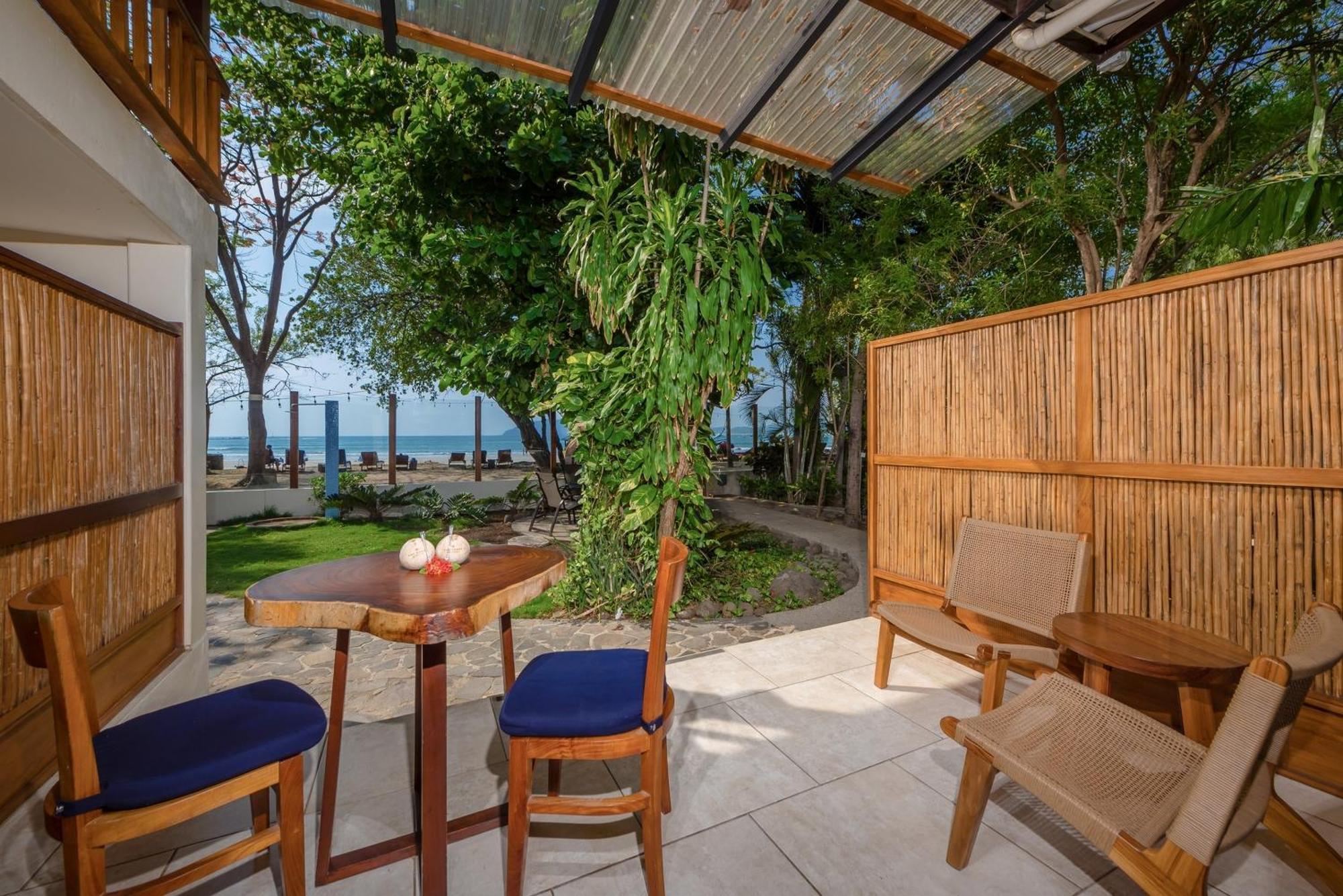 The Coast Beachfront Hotel Тамариндо Номер фото